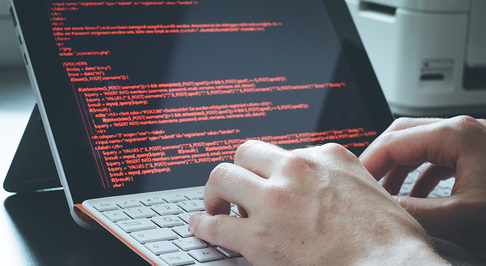 EmEditorの利用者を狙った水飲み場攻撃～ソフトウェアサプライチェーンリスクの影響を考察する